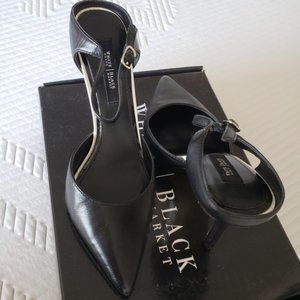 White House Black Market Black Pumps Size 8.5